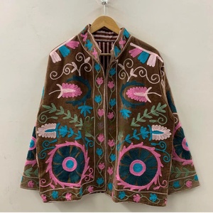 Wholesale Handmade Suzani Embroidered <b>Velvet</b> <b>Jacket</b> <b>Women</b> Short Boho Gypsy Coat Floral Autumn Outerwear Factory Price - Product Image 4