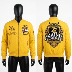 เสื้อแจ็คเก็ตบอมเบอร์ผู้ชาย 320 GSM ผ้าโพลีเอสเตอร์ทวิลล์พรีเมียม สีเหลือง ปักลายเชนีลแบบกำหนดเอง พร้อมแพทช์ปักโลโก้ OEM - Product Image 1