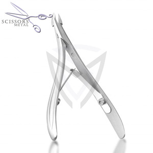 Cortaúñas Profesional de Acero Inoxidable con Doble Resorte, Cortacutículas Profesional - Product Image 4