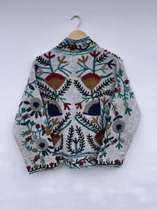 เสื้อแจ็คเก็ตฤดูหนาวไซส์ใหญ่ปักลายซูซานีทำมือแบบสองด้าน |   เสื้อโค้ทขนเป็ดลายดอกไม้แบบเปิดด้านหน้า |   ของขวัญสำหรับเธอ |   เสื้อคลุมผ้าฝ้าย - Product Image 3