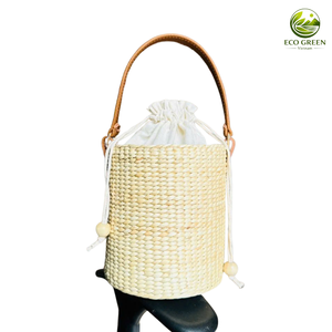 Bolso moderno de hierba marina tejido a mano VIETNAM ECO GREEN GRASS, artesanía redonda ecológica hecha a mano, recuerdo. - Product Image 3
