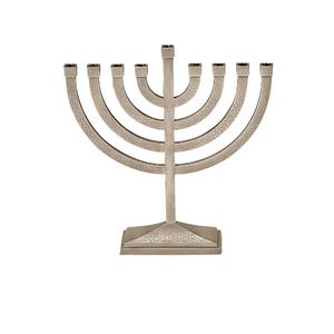 Producto de Alta Demanda a Bajo Costo: Menorah de Latón Plateado Resistente con Diseño del Árbol de la Vida, Portavelas de la Mejor Calidad para Templo - Product Image 5
