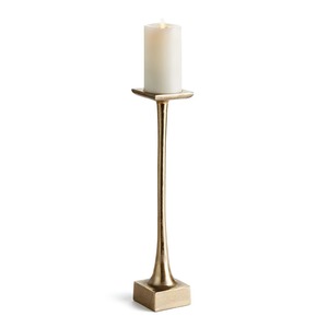 Support de bougie doré avec base carrée et tige haute pour la décoration de la maison - Product Image 1