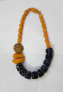 Collier en résine fait main avec perles personnalisées, style tendance pour les fêtes, haute qualité, unisexe, en provenance d'Inde - Product Image 6