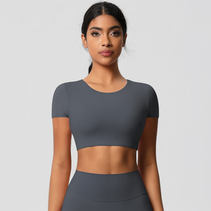 Ensemble de sport 3 pièces pour femme : Legging, short et brassière de sport à taille haute élastique, couleur unie, anti-transpiration, respirant et confortable - Product Image 3