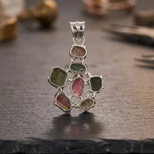 Colgante de Turmalina Natural en Plata de Ley 925, Hecho a Mano, con Piedra Preciosa en Bruto, Joyería Multicolor, Collar Boho - Product Image 4