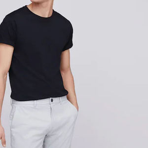 T-shirt décontracté pour homme en coton noir uni à col rond et manches courtes, idéal pour l'été, personnalisable avec logo, OEM, ODM, vente en gros de vêtements - Product Image 6