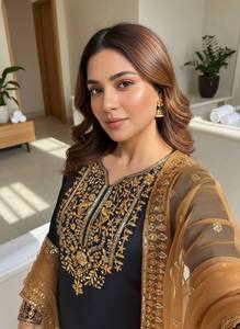 Ensemble Kurti Palazzo Noir de Créateur avec Dupatta Brodé Doré pour Femme – Tenue de Soirée Élégante, Costume Ethnique avec Broderie Zari et Fil - Product Image 3