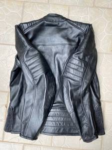 Blouson moto en cuir véritable pour homme, col montant, fermeture éclair, noir uni, coupe classique, pour l'automne - Product Image 5