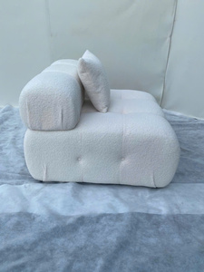 Canapé sectionnel moderne en tissu blanc carré trois places avec dossier et accoudoirs rembourrés pour appartement, hôtel, salon - Product Image 5