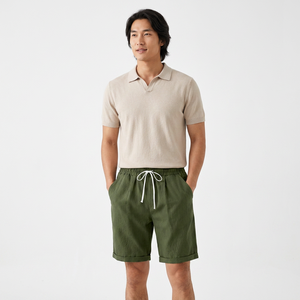 Shorts Bermuda en coton vert uni pour homme avec cordon de serrage à la taille et poches, décontractés, respirants, mi-longs - Product Image 4