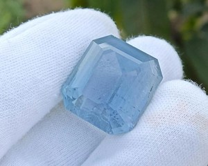 Paraiba <b>Colour</b> Natural Hiddenite Bluish Green Spodumene Premium Loose Stone IGI Certified <b>Cushion</b> Cut Light Limited Offer - Product Image 4