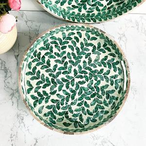 Plateau en nacre en gros, fait main au Vietnam, avec incrustations de coquillages, pour cadeaux du Ramadan et décorations du Moyen-Orient - Product Image 1
