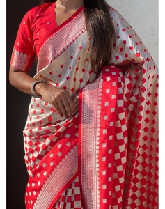 KV <b>Red</b> Banarasi Soft Silk Zari Woven 3D <b>Saree</b> With Unstitched Blouse - Product Image 3