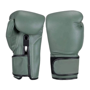 Gants de boxe Muay Thai personnalisés avec logo, 10oz, 12oz, 14oz, 16oz, en cuir PU, pour entraînement et sparring, avec fermeture réglable - Product Image 4
