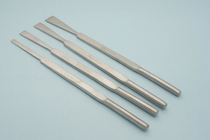 Juego de Osteótomos Cottle de 4 Piezas (4mm, 7mm, 9mm, 12mm) de Acero Inoxidable Alemán, Instrumento Quirúrgico Reutilizable de Alta Calidad con Certificación CE ISO - Product Image 4