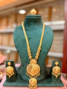 MOLL JEWELLERS - Conjunto de Collar y Pendientes de Lujo para Novia, con Zirconia Cúbica, Chapado en Oro de 24k, Diseño Floral, para Mujer - Product Image 6