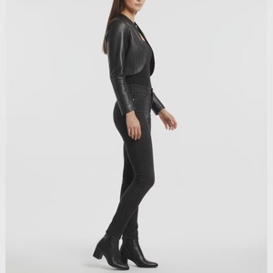Chaqueta de cuero negra corta tipo bolero para mujer, ropa exterior de moda hecha a mano - Product Image 2
