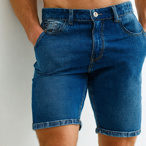 Shorts en jean pour hommes, style streetwear, coupe ample, taille haute à boutons, pour l'été et le printemps - Product Image 2