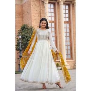 ชุดเดรสผ้าชิออนผ้าไหมลายปักมีลำดับด้านล่างสีเหลืองดูปองท์ออกแบบโดยดีไซเนอร์ - Product Image 3