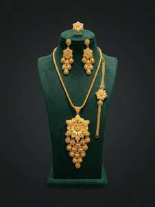 Parure de bijoux 3 pièces plaqué or 24 carats : collier long décoratif, collier sautoir et pendentif plaque, idéal pour mariage, fiançailles, anniversaire, fête ou cadeau - Product Image 3