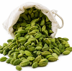 Cardamome Verte Indienne de Qualité Export 7-8mm, Grade Moyen, Gousse d'Elaichi Naturelle Aromatique, Approvisionnement en Vrac Premium - Product Image 1