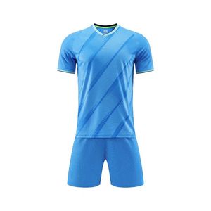 ชุดกีฬาฟุตบอลกลางแจ้งสำหรับผู้ชาย เสื้อเจอร์ซีย์ระบายอากาศ ควบคุมเหงื่อ กางเกงขาสั้น ชุดยูนิฟอร์มสำหรับฝึกซ้อมและแข่งขัน - Product Image 2