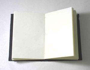 Cuadernos de tapa dura con estampado moderno de puntos blancos y negros, papel de algodón con cubierta negra, cuaderno elegante y con estilo. - Product Image 3