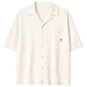 เสื้อเชิ้ตชายแขนสั้นทรงหลวมสบายๆ สีเบจ ติดกระดุม  สำหรับฤดูร้อน  รับผลิตแบบ OEM ขายส่ง - Product Image 2