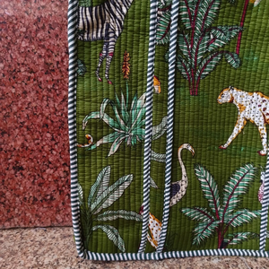 กระเป๋าผ้าฝ้ายเย็บมือลายป่าซาฟารี พิมพ์ลายบล็อก รูปเสือชีตาห์และม้าลาย พร้อมซิปปิด - Product Image 5