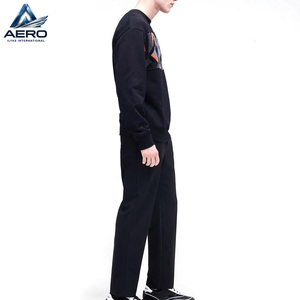 Vêtements de rue de qualité supérieure pour hommes, en différentes couleurs unies, avec logo personnalisé imprimé, vêtements décontractés pour hommes, ensembles de survêtements - Product Image 3