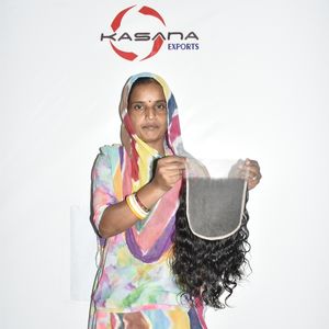 Extensiones de cabello humano 7*7 Closure, color negro natural, fabricadas en Vietnam, 100% cabello humano con cutícula alineada, para trenzas, onda profunda. - Product Image 1