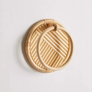 ที่แขวนผ้าขนหนูรูปดอกไม้แบบติดผนังสำหรับตกแต่งห้องครัวห้องน้ำ ทำจากหวาย - Product Image 1