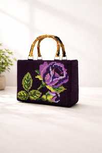 Bolso Tote Morado y Negro Bordado con Cuentas, Patrón de Colores Mixtos, Asa de Bambú, Bolso de Mano Artesanal de Moda para Uso Diario TIMELESS - Product Image 3
