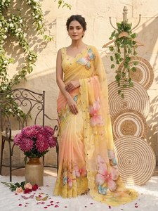 Sari de seda georgette con estampado digital de mariposas, bordado a mano con Khatli, espejos y perlas, y borde con diseño de alas digitales. - Product Image 2