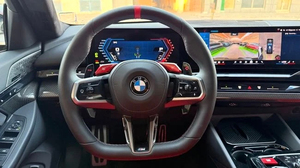 BMW M5 Competition Touring 2025 Usado, 4.4L, 717hp, Híbrido, 5 Plazas, Automático, Volante a la Izquierda, 8 Cilindros, Tracción en las Cuatro Ruedas, Especificaciones Americanas - Product Image 6