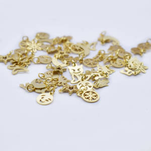 Colgante de Joyería Grabado con Luna Creciente y Estrella en Tono Dorado, Te Amo Hasta la Luna y Regreso de allí, para Hacer Collares y Pulseras - Product Image 5