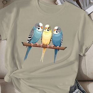 Camiseta cómoda de tres periquitos en rama para mujer - Product Image 2