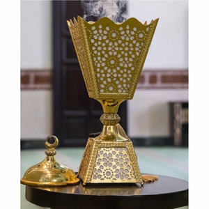 Quemador de incienso dorado de metal para decoración de Ramadán, moderno soporte para incienso, Mabkhara de latón árabe de Oriente Medio para aromaterapia en el hogar - Product Image 1