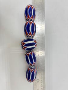 Perles de verre bleues à rayures chevron pour la fabrication de bijoux, vente en gros OEM et approvisionnement de qualité export pour les acheteurs mondiaux. - Product Image 3