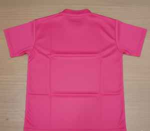 Tunique de barbier blanche avec logo personnalisé - Vêtements de travail respirants pour la coiffure - Product Image 2