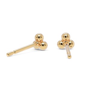 Pendientes de Oro Sólido de 14K Hechos a Mano con Triple Bola, Joyería Minimalista y Delicada, Elegantes para Uso Diario, Regalo para Mujeres y Niñas - Product Image 5