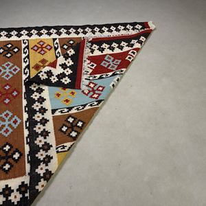 Tapis artisanal en laine écologique à poils ras, motif abstrait, multicolore, pour salon et décoration intérieure - Product Image 3