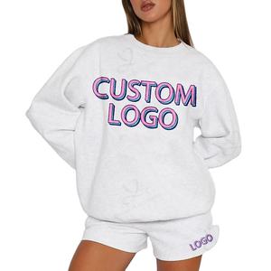 Conjunto Deportivo de Invierno Personalizado para Mujer, Sudadera y Pantalones Cortos, Logotipo con Impresión en Relieve, Sudadera con Capucha de Poliéster Transpirable - Product Image 1
