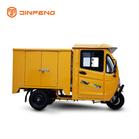 Livraison Express : Fourgonnette Fermée pour Véhicules Électriques et Tricycle Électrique à Trois Roues