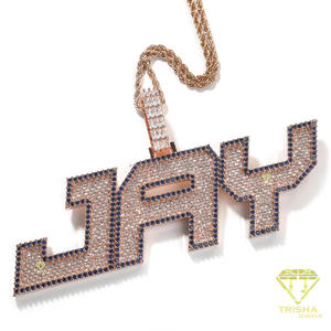 Collar con colgante geométrico de diamante moissanita de alto brillo con piedras de borde azul y piedra blanca. - Product Image 4
