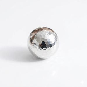 Pomo Redondo de Latón Martillado con Acabado Plateado, Pomo Decorativo para Cajones de Cocina, Armarios y Muebles - Product Image 2