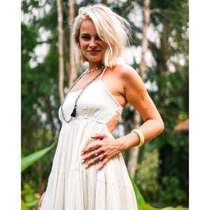 Robe longue bohème blanche pour femme, manches longues, à volants, en coton naturel lavable, idéale pour l'été, la plage, les vacances et les festivals - Product Image 2