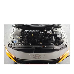 Hyundai Avante 1.6 2024/5 con 8,606 km, Volante a la Izquierda, Asientos de Cuero, Cámara Trasera - Product Image 5