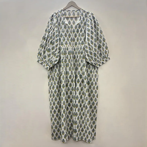 Robe décontractée mi-longue pour femme en coton tissé 100% uni, à manches courtes, taille empire, style babydoll, coupe ample et fonctionnelle à col en V oversize - Product Image 3